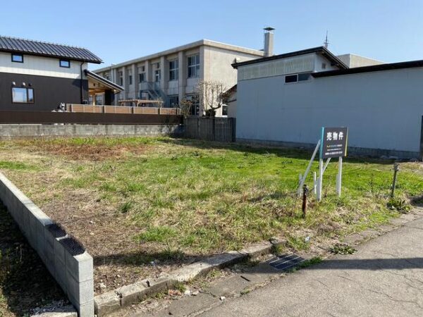 鶴岡市家中新町 土地