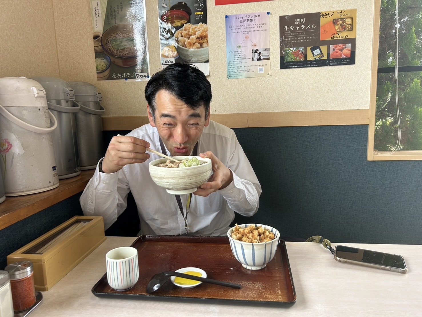 タレが自慢の貝柱かき揚げ丼と人が自慢のみづほ産業と