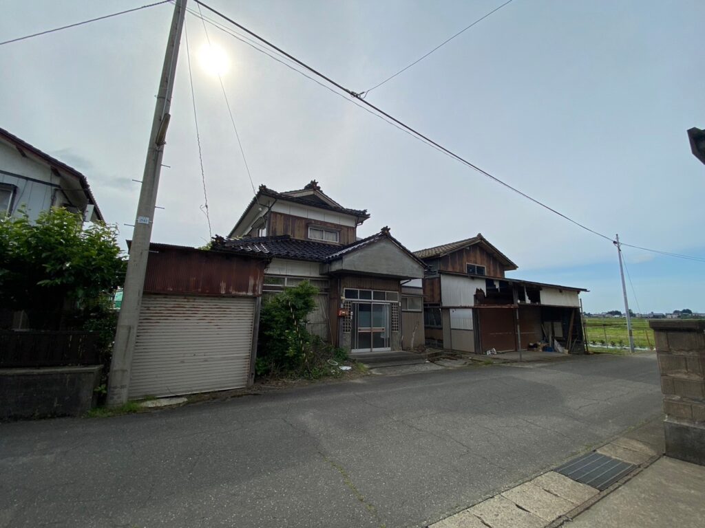 鶴岡市羽黒町松尾　土地