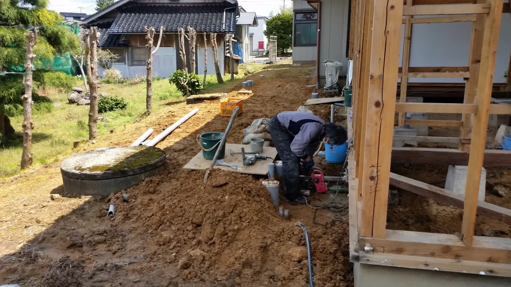 断熱工事もしっかり行い、全館空調で快適に。ダクト工事。